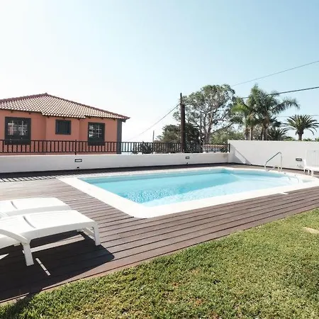 度假居 Sleeps 6 Pool Wifi *