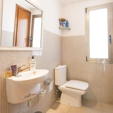 Sleeps 6 Pool Wifi
